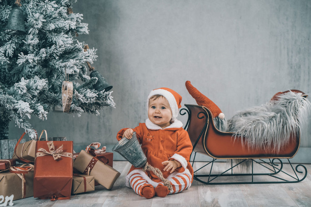 Weihnachten Fotoshooting Baby Kind Fotostudio Duesseldorf